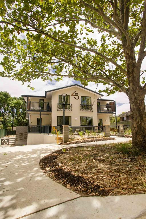 One Of A Kind Apartments Canberra Esterno foto