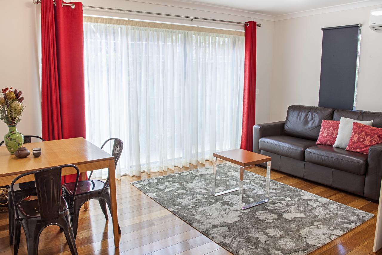 One Of A Kind Apartments Canberra Esterno foto